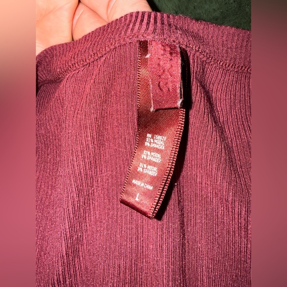 Skims Soft Lounge Split Neck Long Sleeve Top - Picture 5 of 5